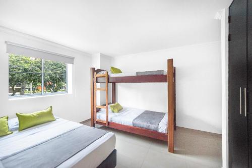 Ayenda 1219 Park 6 Hotel Park 6 is a popular choice amongst travelers in Medellin, whether exploring or just passing through. The property features a wide range of facilities to make your stay a pleasant experience. 24-