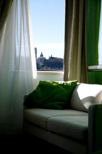 Key Hotel - image 4