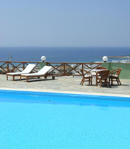 Skats, Carlo Bungalows in Tinos