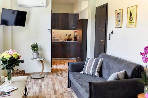 The Athens Version Luxury Suites - image 3