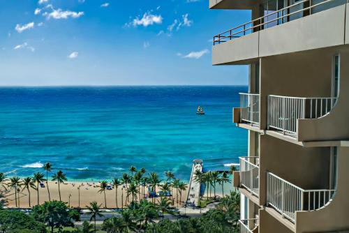 Queen Kapiolani Hotel - image 7