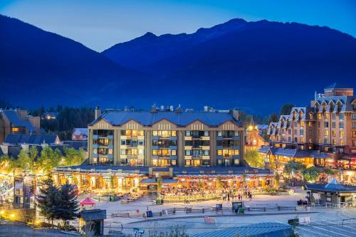 Carleton Lodge - Accommodation - Whistler Blackcomb