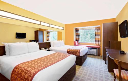 Microtel Inn & Suites By Wyndham Princeton