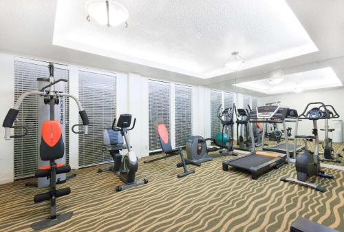 Hawthorn Extended Stay by Wyndham Richardson in Richardson, USA