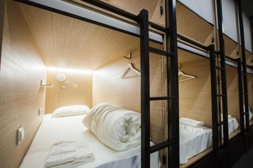 Buran capsule hotel - image 8