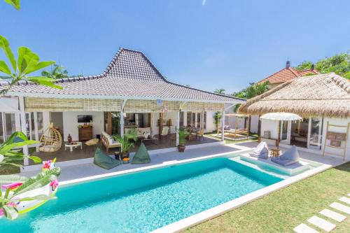 Villa M by Alfred in Bali