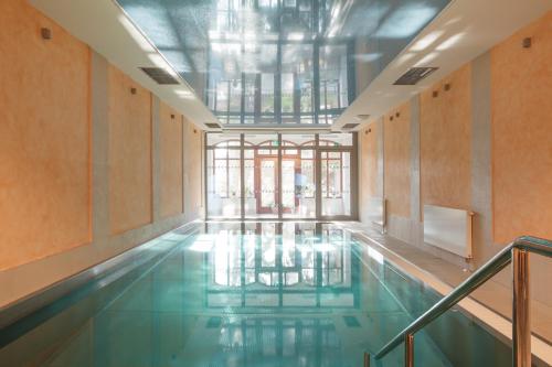 Úszómedence, Spa Hotel Villa Smetana in Karlovy Vary Városközpont