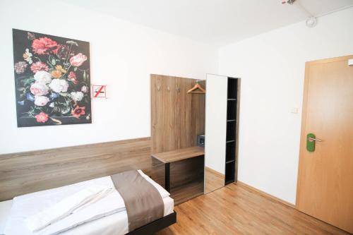 Center Hotel Essen - image 10