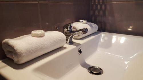 The Dots Hostel - image 3