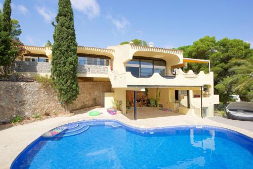 Deluxe Villa