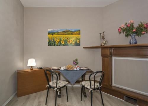  Tuscan Sun Holiday Apartments in Lucca