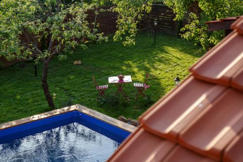 Villa Rose - image 2