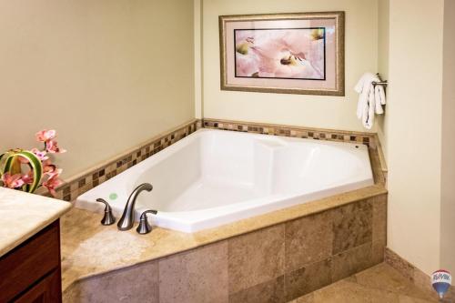 Waipouli Beach Resort C-105 - image 12