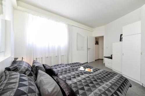 Mach apartments