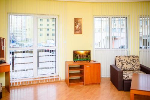 Family Hotel Varna - image 11