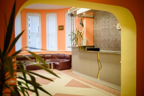 Family Hotel Varna - image 8