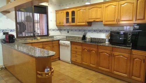 Konyha, Villa Gómez (Villa Gomez) in Les Cases d'Alcanar