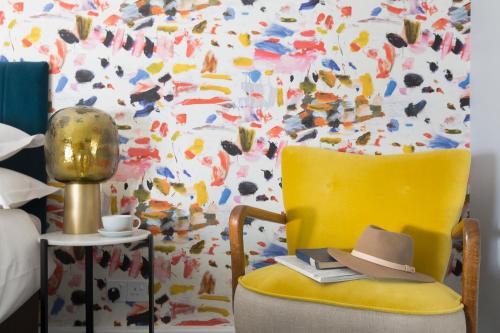 The Lodge Hotel - Putney - image 3