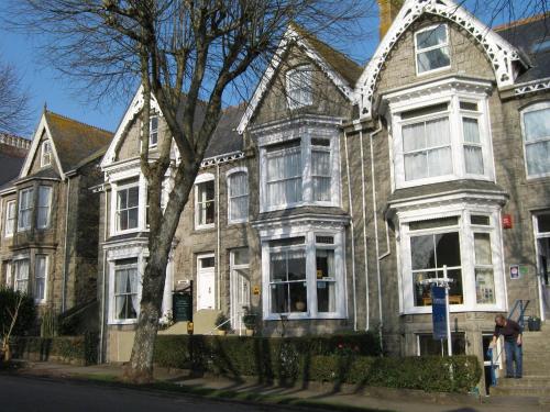 Dunedin Guest House - image 12