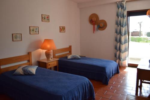  Apartamento T2 com Piscina e Wifi a 350 metros da Praia in Roja- Pé