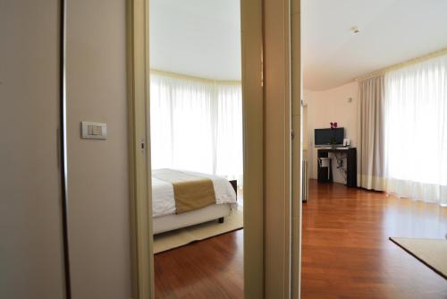 Eden Rock Resort - image 12