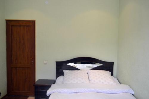 Hotel Nirvana - image 9