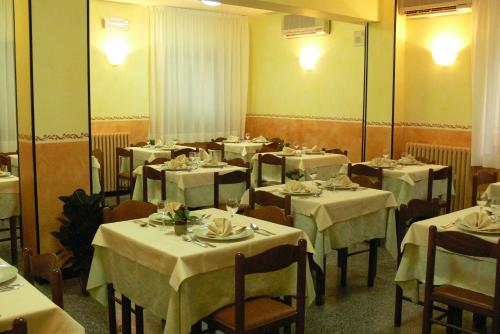 Hotel Mario - image 4