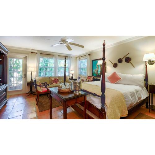 The Caribbean Court Boutique Hotel