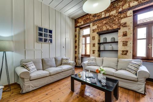 Deluxe Maisonette image 9