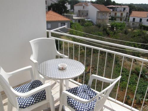 Apartments Ljubo - image 2