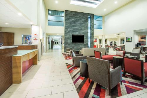 Hawthorn Suites by Wyndham El Paso