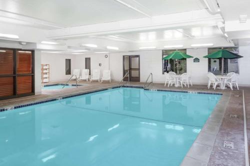 Wingate by Wyndham in Peoria, USA