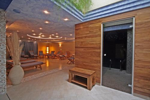 สปา, Tornacos Hotel - Hegyko in เฮกกีโค่