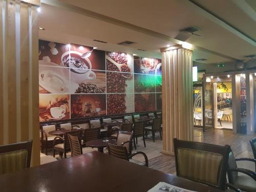 Deluxe Lilian Deluxe Lilian