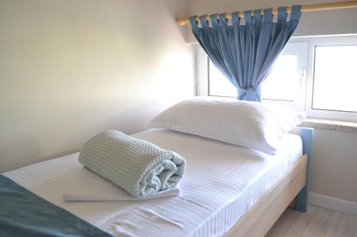 Open Doors Bed & Breakfast - image 4