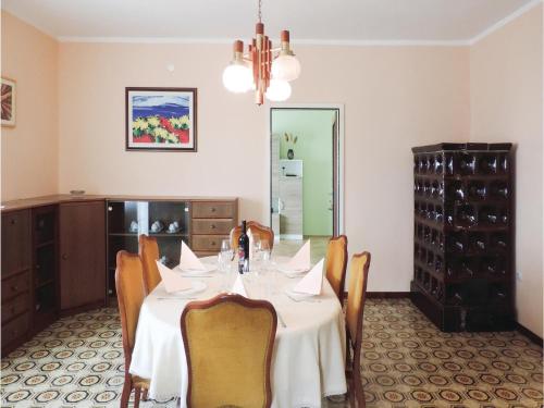  Two-Bedroom Apartment in Krsan in Kršan