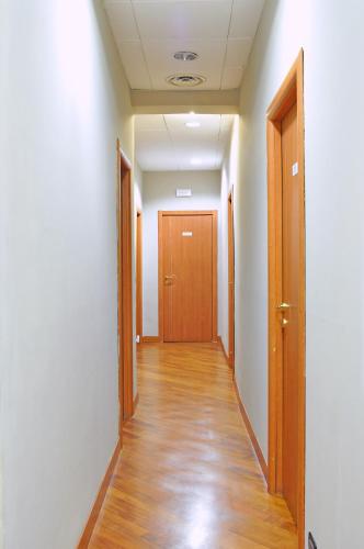 Hotel Twenty Nine - main image