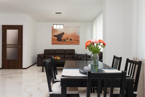 Grand Vitosha Apartments - image 3