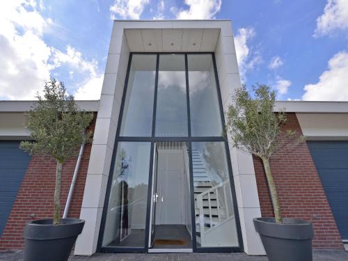 Hotellet från utsidan, Modern Escape by the Marina in Kamperland