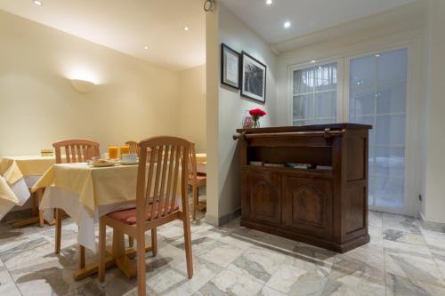 Le Home in Vincennes