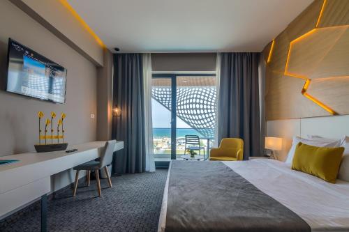 Nyota Hotel & Conference Center in Mamaia Beachfront