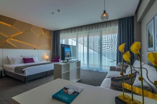 141238037 Nyota Hotel & Conference Center