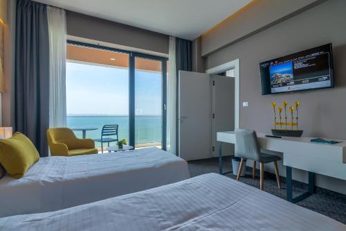 141238068 Nyota Hotel & Conference Center