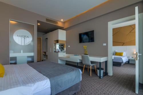 141238082 Nyota Hotel & Conference Center