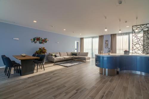 141238245 Nyota Hotel & Conference Center