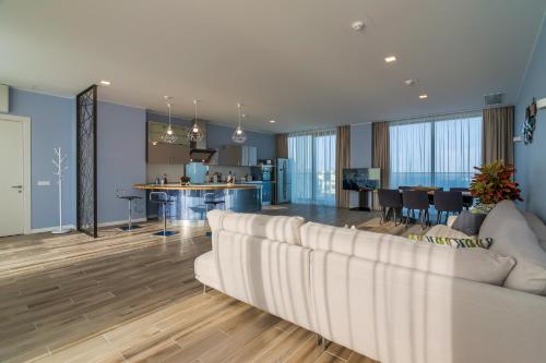 Nyota Hotel & Conference Center - image 5