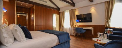 Santa Croce Boutique Hotel - image 14