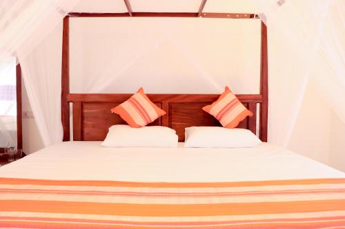 Deluxe Triple Room image 5