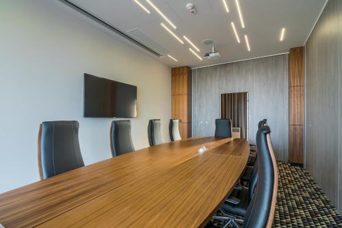 Nyota Hotel & Conference Center - image 4