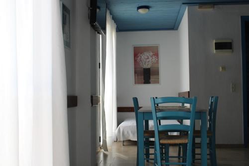 Glyfada Gorgona Apartments 3
